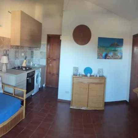 Delizioso Bilocale Con Stupenda Vista Mare Fpo-mar01 Appartement